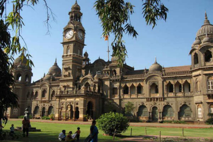 how can i send mail to mumbai university